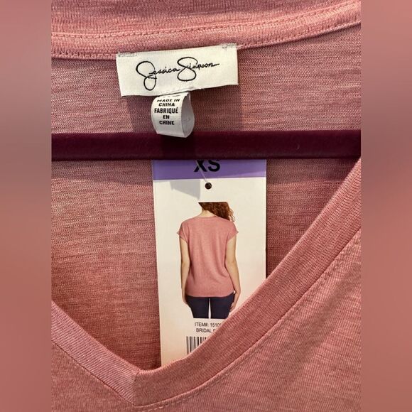 NWT JESSICA Simpson comfy crew v-neck top - Picture 3 of 4